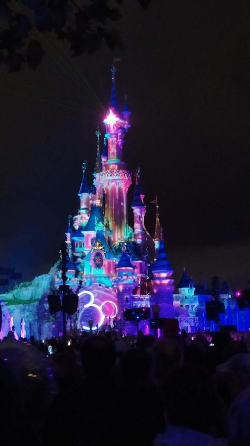 L'Essentiel, Proche De Disneyland Paris 2 Chambres Et 2 Sdb Chessy  Luaran gambar